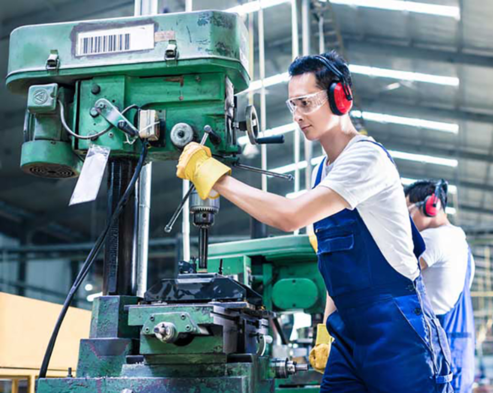 Specialized <br> Workers